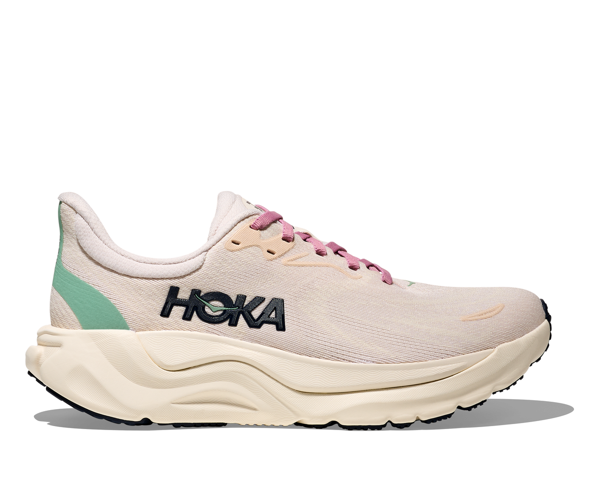 HOKA Women's Arahi 8 Wide Running Shoes